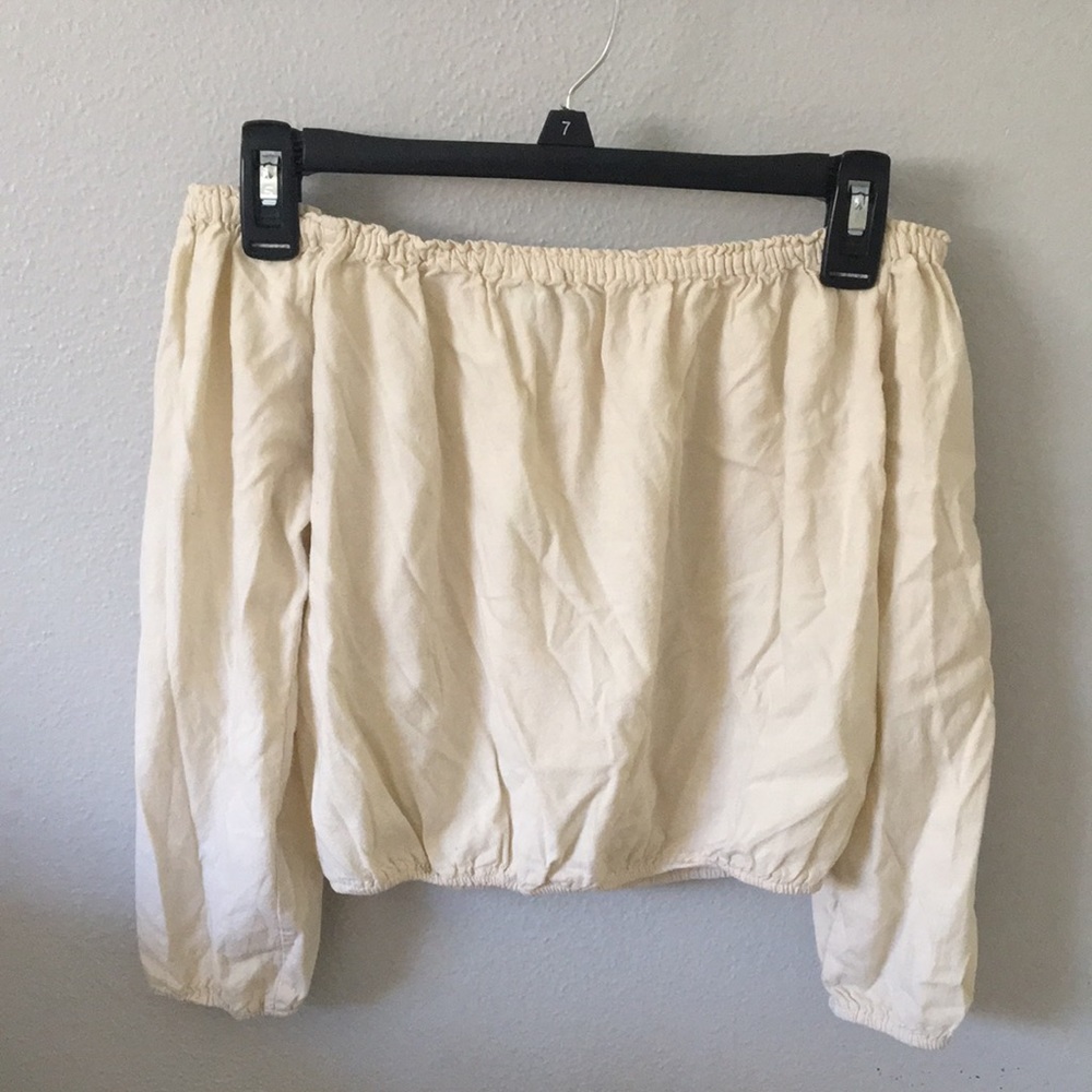 Brandy Melville Cold Shoulder Crop